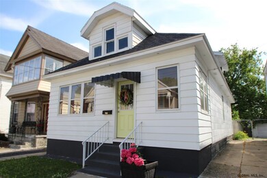 846 Bradt St, Schenectady, NY 12306 - photo 2