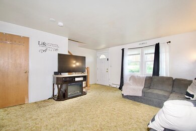 81 Manor Ct unit 81, Springfield, MA 01118 - photo 6