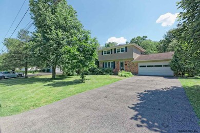 121 Horstman Dr, Schenectady, NY 12302 - photo 2