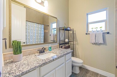 1077 Gaitan St, El Paso, TX 79928 - photo 4