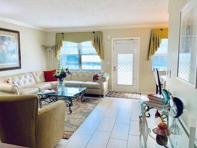 2088 Yarmouth E unit 2088, Boca Raton, FL 33434 - photo 6