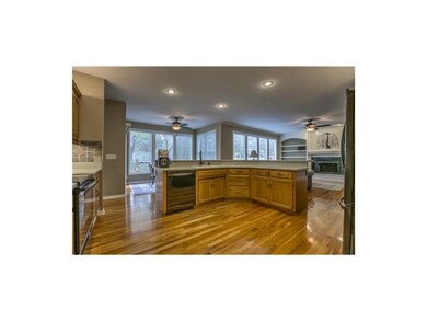 8439 Widmer Rd, Lenexa, KS 66215 - photo 5