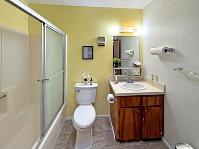 979 Kumukoa St, Hilo, HI 96720 - photo 7