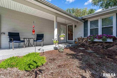 4619 Washington St, Davenport, IA 52806 - photo 3