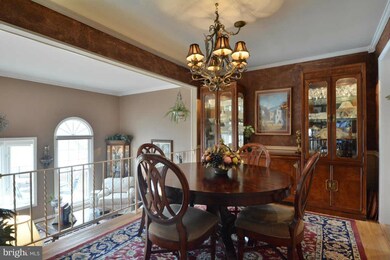 5538 Beaconsfield Ct, Burke, VA 22015 - photo 4