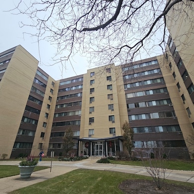 6300 N Sheridan Rd unit 406, Chicago, IL 60660 - photo 5