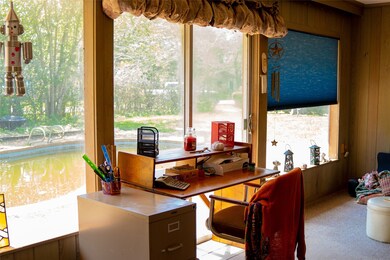 306 W Foley St, Alvin, TX 77511 - photo 7