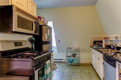 6 Ayrault St unit 3, Newport, RI 02840 - photo 3