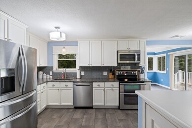 2 Heather Dr, Hooksett, NH 03106 - photo 4