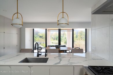 12-web-or-mls-28-NY-32A-12