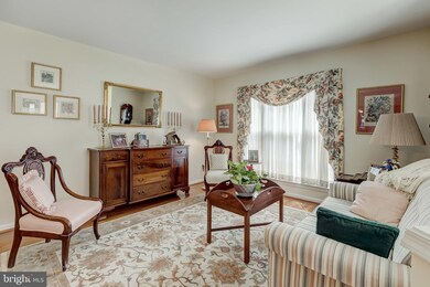 11911 Thurloe Dr, Lutherville Timonium, MD 21093 - photo 4