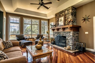 Living Room (4)