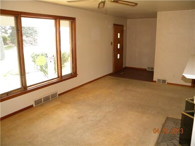 656 Treichler St, North Tonawanda, NY 14120 - photo 5