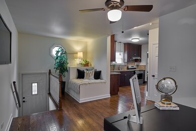 836 Greenview Ave, Des Plaines, IL 60016 - photo 2