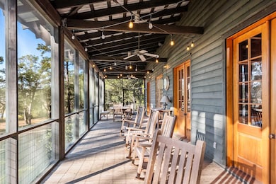 HFL_TOM POINT RD-1-MainPorch