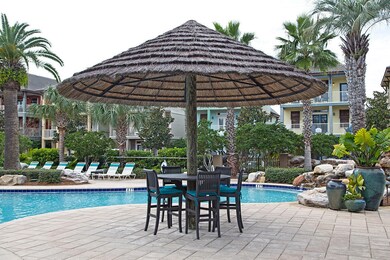 CommunityPoolDeckView2