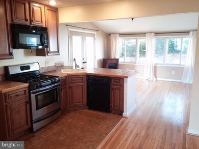 705 Lees Ln, Collingswood, NJ 08108 - photo 5