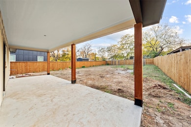 908 N 10th St, Waco, TX 76707 - photo 2