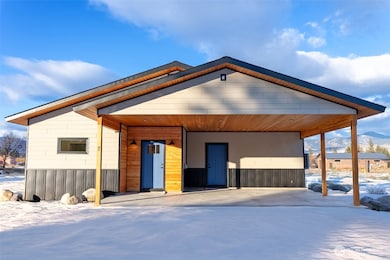 7 Round Rock Ln, Winthrop, WA 98862 - photo 2