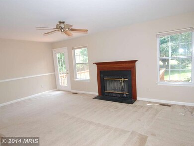 302 Mcdaniel Dr, Purcellville, VA 20132 - photo 4