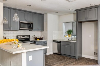 2639 N 29th Place, Phoenix, AZ 85008 - photo 4