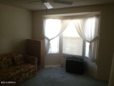 2nd Master bedroom with bay window