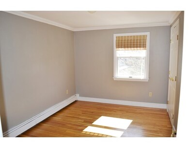 52 Rowland St unit 2, Marblehead, MA 01945 - photo 5