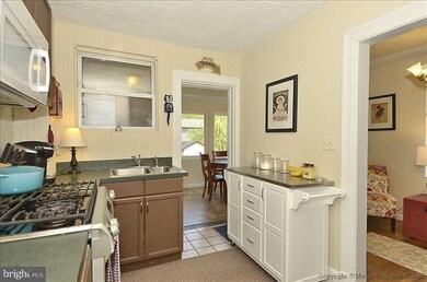 6714 Osborn St, Falls Church, VA 22046 - photo 5