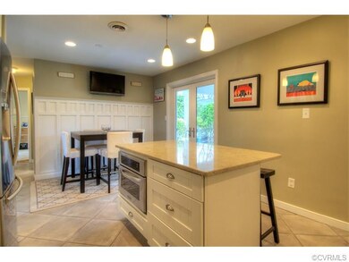 Not to mention Stainless Appliances, and both Pend