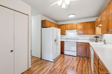 Kitchen - large pantry