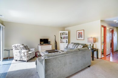 111 Coburn Ave unit 91E, Nashua, NH 03063 - photo 5