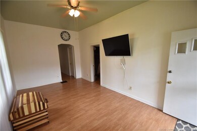 640 W 8th St, New Albany, IN 47150 - photo 2