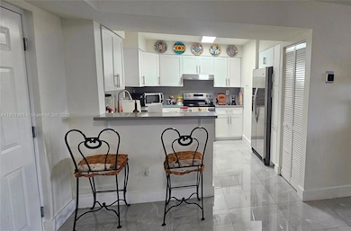 14921 SW 82nd Ln unit 19508, Miami, FL 33193 - photo 3