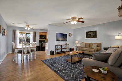 1512 W Trailmoor Dr, Fredericksburg, TX 78624 - photo 4