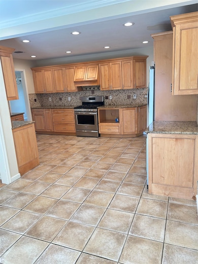 3068 Xavier Place, Oceanside, NY 11572 - photo 4