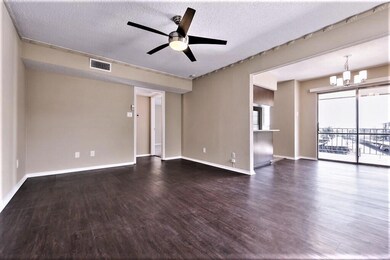 4524 Amesbury Dr unit C, Dallas, TX 75206 - photo 3