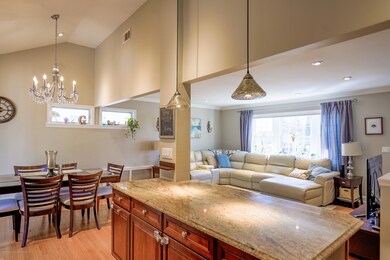 145 Rugby Ave, Staten Island, NY 10301 - photo 6