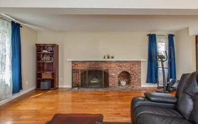 4 Laurel Ln, Amherst, NH 03031 - photo 5