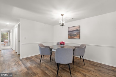 13128 Wonderland Way, Germantown, MD 20874 - photo 3