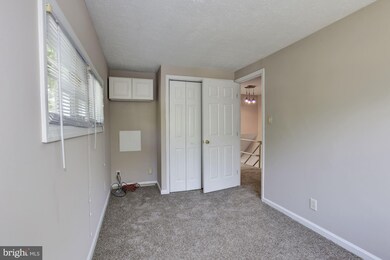 330 Bigley Ave, Halethorpe, MD 21227 - photo 5