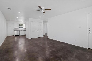 1001 W 9th St unit B, Bonham, TX 75418 - photo 6