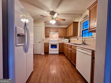 11179 Knotty Pine Place unit I, Hampton, GA 30228 - photo 7