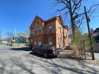 3 Wells St, Saratoga Springs, NY 12866 - photo 7