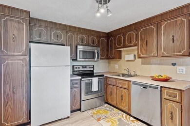 61 Spencer Rd unit 30I, Boxborough, MA 01719 - photo 6