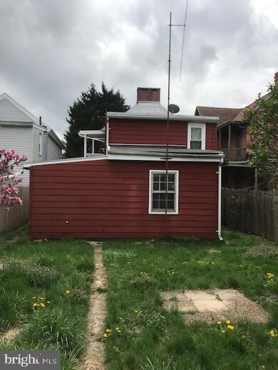255 E Washington St, Chambersburg, PA 17201 - photo 2