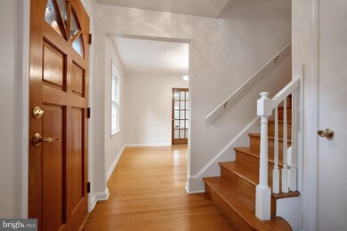 3816 Birchwood Rd, Falls Church, VA 22041 - photo 2