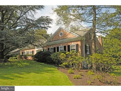 808 Edwin Ln, Bryn Mawr, PA 19010 - photo 2