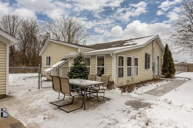 806 N 10th-4