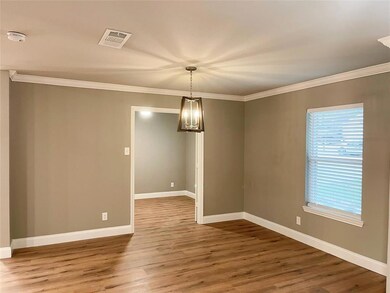 405 Hill Ct, Hurst, TX 76053 - photo 3