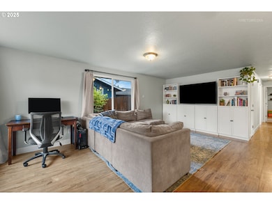 410 SW Ivy Rd, Estacada, OR 97023 - photo 5